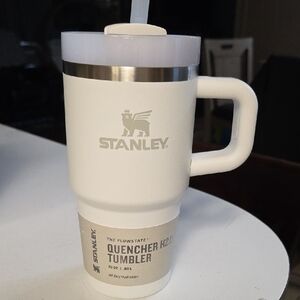 Some Scratches In Pics Stanley White Frost Quencher Tumbler